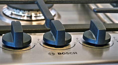 how to unlock gas stove top